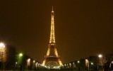 Wieża Eiffel nocą
